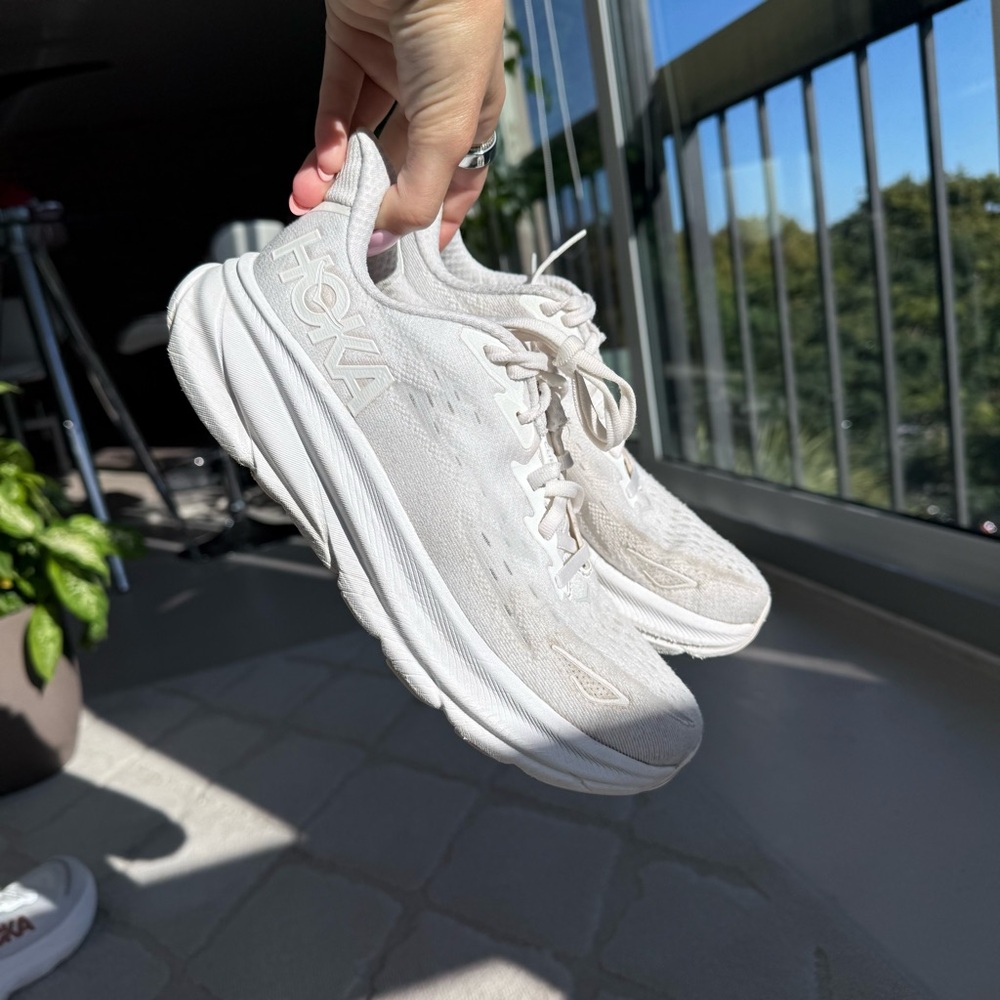 Hoka Clifton 9 White Athletic Running Shoes